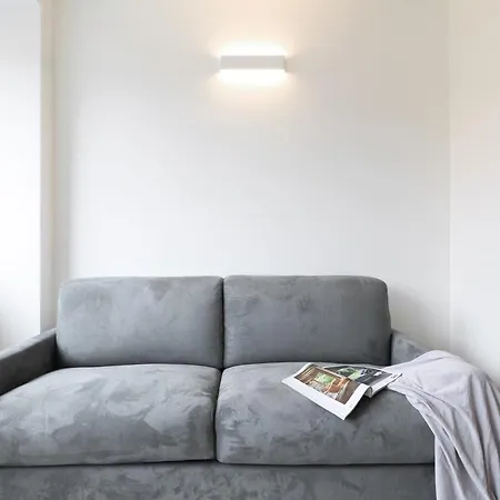 Contempora - Rosellini 5a * Milano